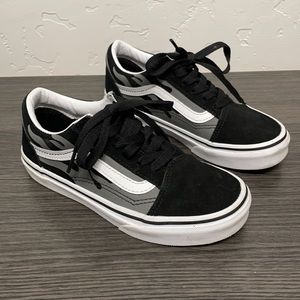 Vans kids sneaker, size 2